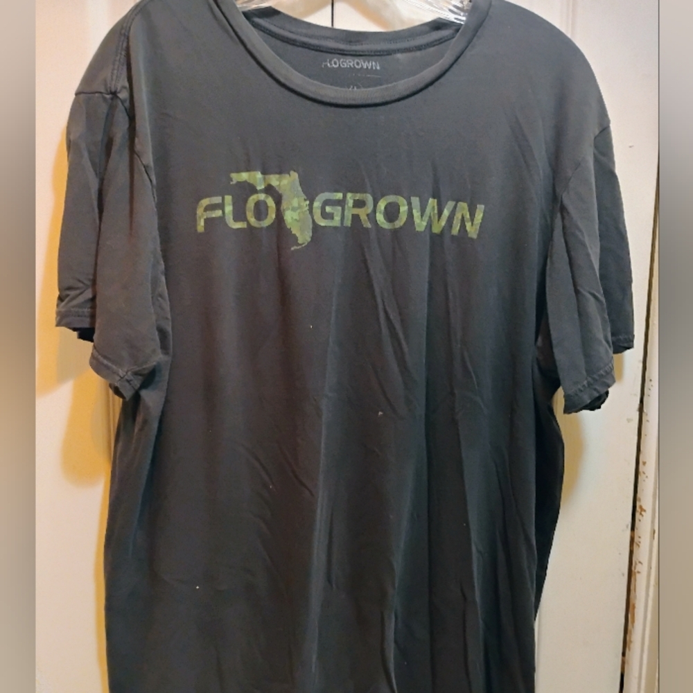 Flogrown Men's Dark Black  Tee